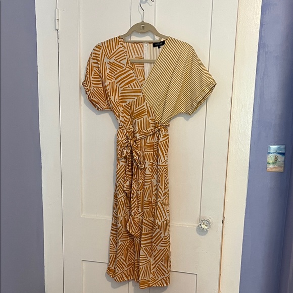 Roolee faux wrap Dress in golden Tan and Cream - Picture 2 of 13